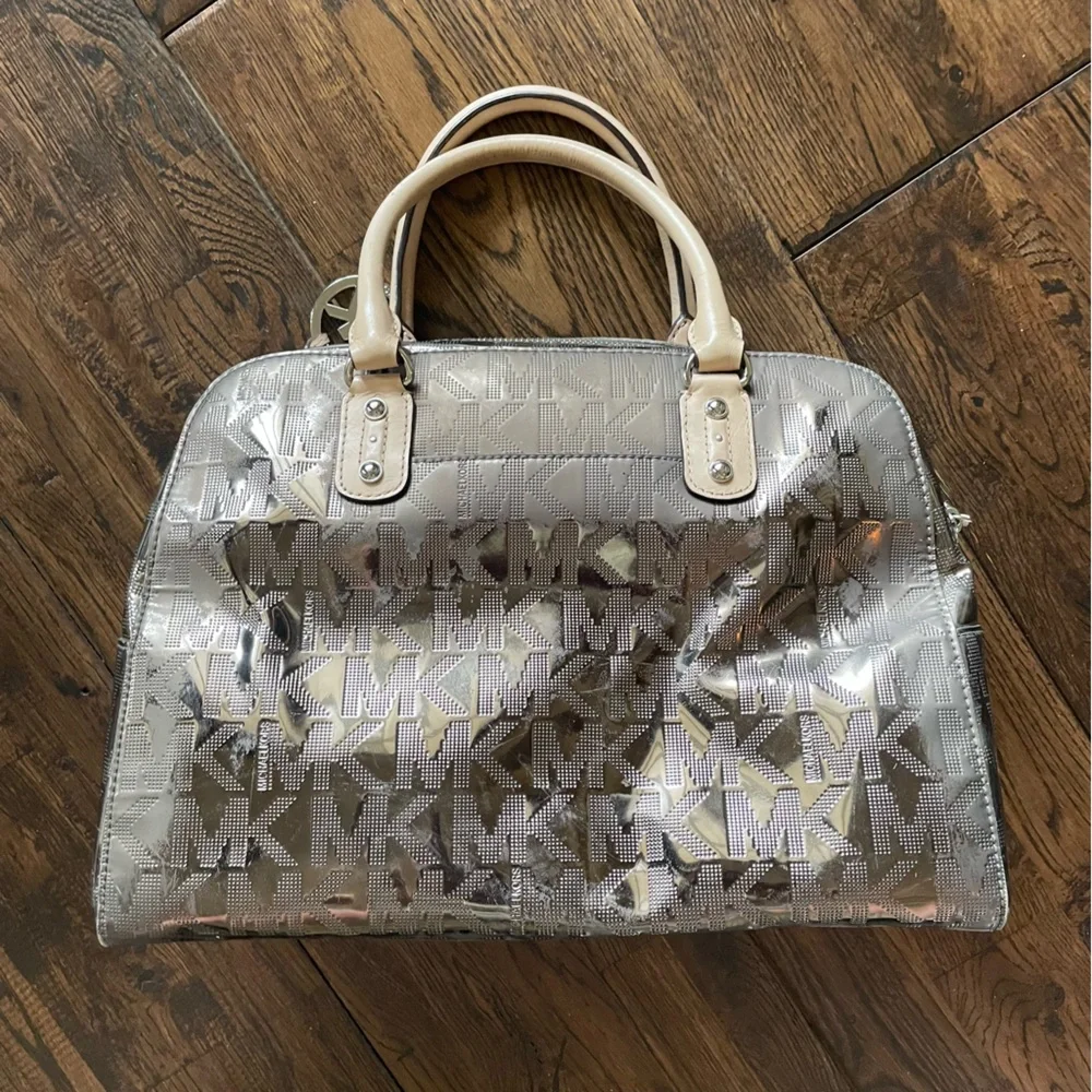 Michael Kors Silver and Cream Satchel with Structured Design - Picture 2 of 7